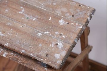 イギリスアンティーク　古い木製の折り畳み式ステップラダー