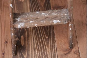 イギリスアンティーク　古い木製の折り畳み式ステップラダー