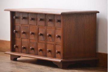 中古　海外輸入品　かわいい木製小引き出し