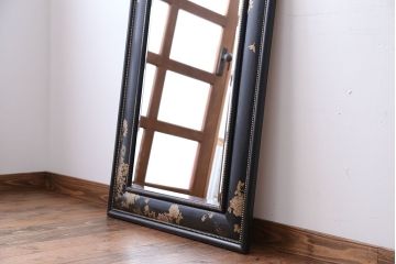アンティーク雑貨　中古　アジアンテイストな大きな額縁ミラー