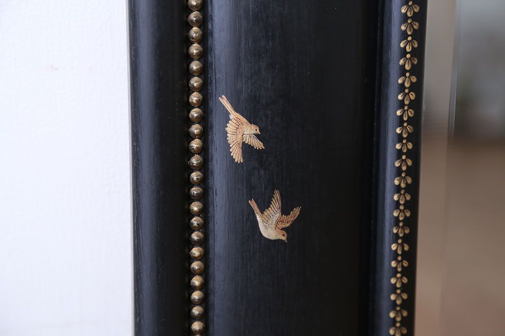 アンティーク雑貨　中古　アジアンテイストな大きな額縁ミラー