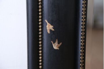 アンティーク雑貨　中古　アジアンテイストな大きな額縁ミラー