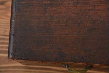 レトロ家具　昭和レトロ　古い木製のシャビーな小引き出し