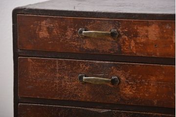 レトロ家具　昭和レトロ　古い木製のシャビーな小引き出し
