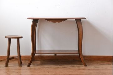 アンティーク家具　イギリスアンティーク　オーク材のおしゃれなサイドテーブル