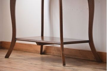 アンティーク家具　イギリスアンティーク　オーク材のおしゃれなサイドテーブル