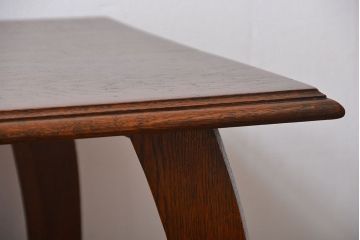 アンティーク家具　イギリスアンティーク　オーク材のおしゃれなサイドテーブル