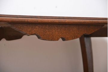 アンティーク家具　イギリスアンティーク　オーク材のおしゃれなサイドテーブル