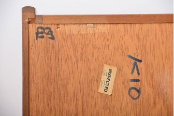 ヴィンテージ家具　北欧ビンテージ　チーク材のお洒落なサイドボード