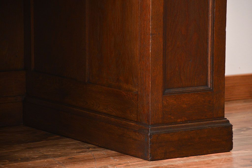 アンティーク家具　大正ロマン　彫刻が素敵でお洒落なカウンターテーブル