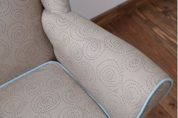 アンティーク家具　イギリスアンティーク　おしゃれな1人掛けソファ