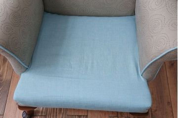 アンティーク家具　イギリスアンティーク　おしゃれな1人掛けソファ