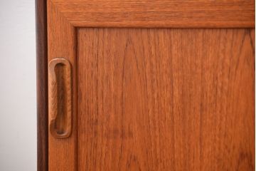 ヴィンテージ家具　北欧ビンテージ　G-PLAN　チーク材のキャビネット