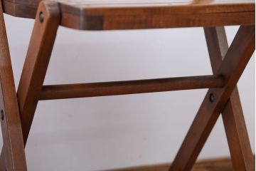 アンティーク家具　イギリスアンティーク　古い木製のフォールディングチェア2脚セット(1)