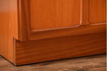 ヴィンテージ家具　北欧ビンテージ　ホワイトボード付きお洒落なデスク