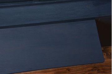 レトロ家具　アンティーク　レトロなペイントカップボード