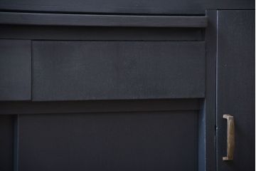 レトロ家具　アンティーク　レトロなペイントカップボード