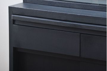 レトロ家具　アンティーク　レトロなペイントカップボード