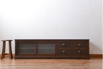 アンティーク家具　アンティーク　古い木製のワイドなテレビボード