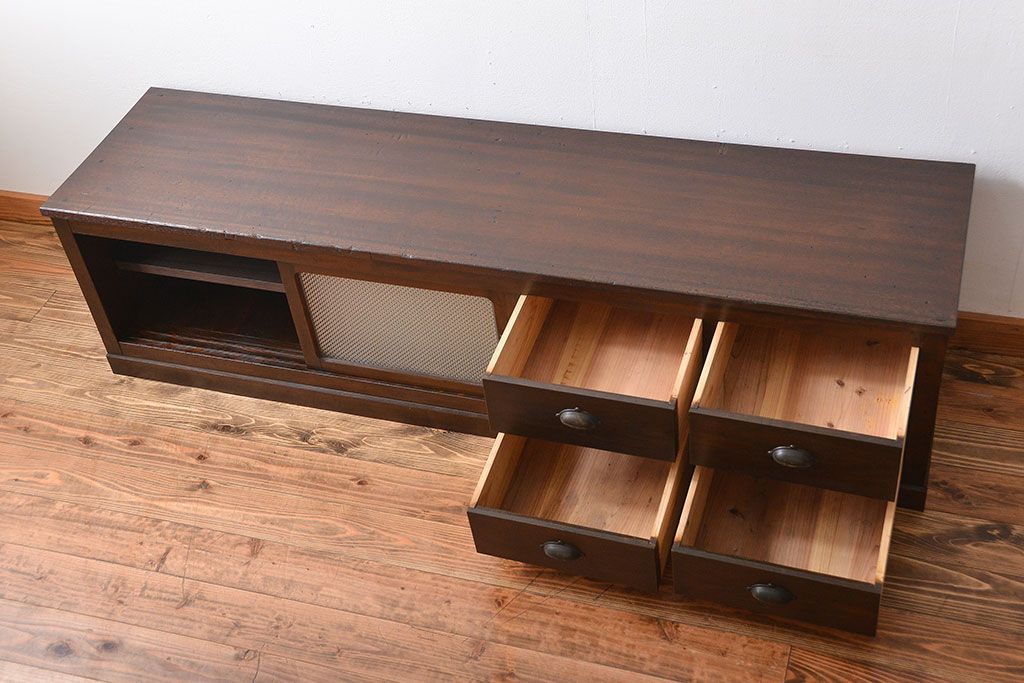 アンティーク家具　アンティーク　古い木製のワイドなテレビボード