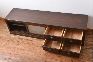 アンティーク家具　アンティーク　古い木製のワイドなテレビボード
