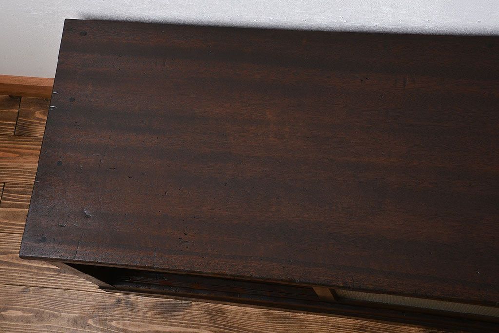 アンティーク家具　アンティーク　古い木製のワイドなテレビボード