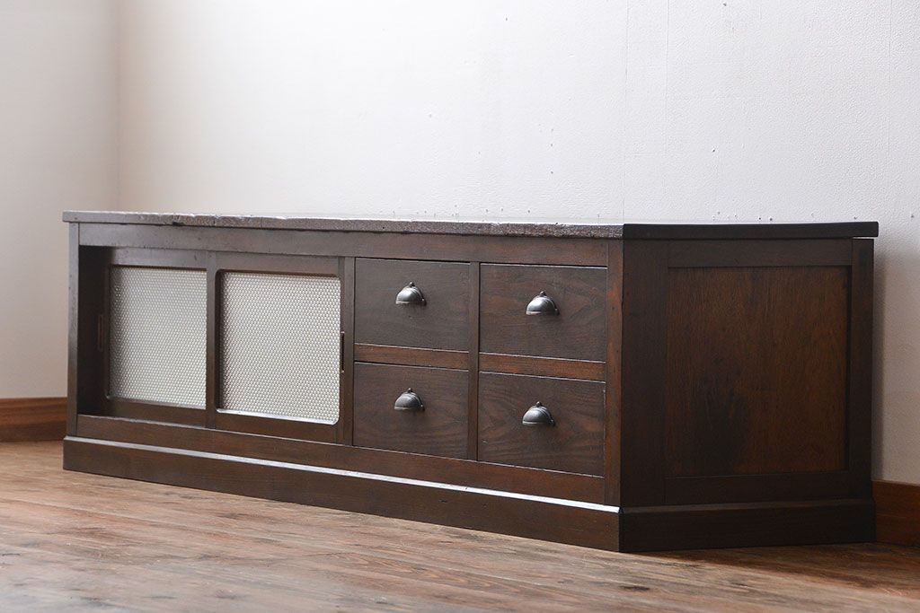 アンティーク家具　アンティーク　古い木製のワイドなテレビボード