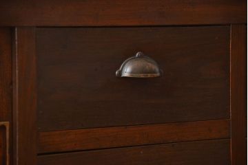 アンティーク家具　アンティーク　古い木製のワイドなテレビボード