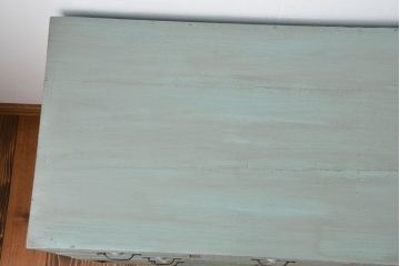 アンティーク家具　アンティークペイント　かわいい引き戸収納棚付きチェスト