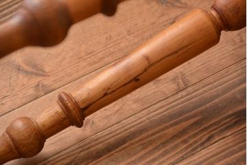 アンティーク家具　イギリスアンティーク　パイン材のサイドテーブル