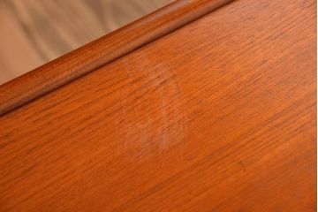 北欧家具　チーク材のお洒落なキャスターワゴン