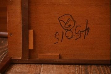 北欧家具　チーク材のお洒落なキャスターワゴン