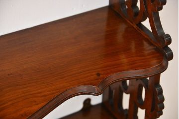 アンティーク家具　イギリスアンティーク　3杯引き出し付きウォールシェルフ