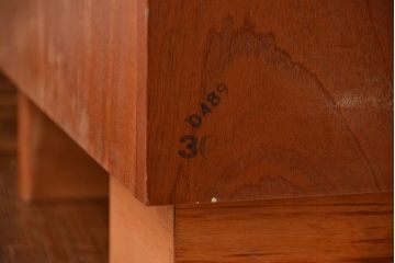 北欧家具　扉付きコーナーキャビネット