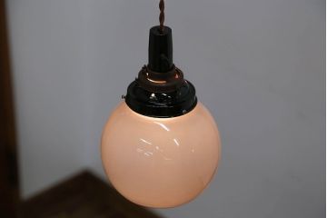 アンティーク　レトロな半透明球型ガラス天井照明