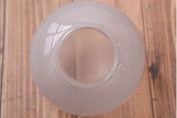 アンティーク　レトロな半透明球型ガラス天井照明