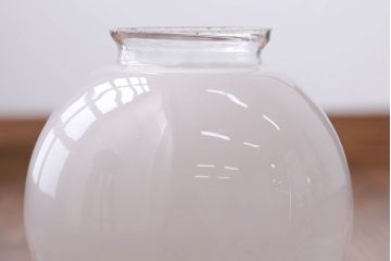 アンティーク　レトロな半透明球型ガラス天井照明