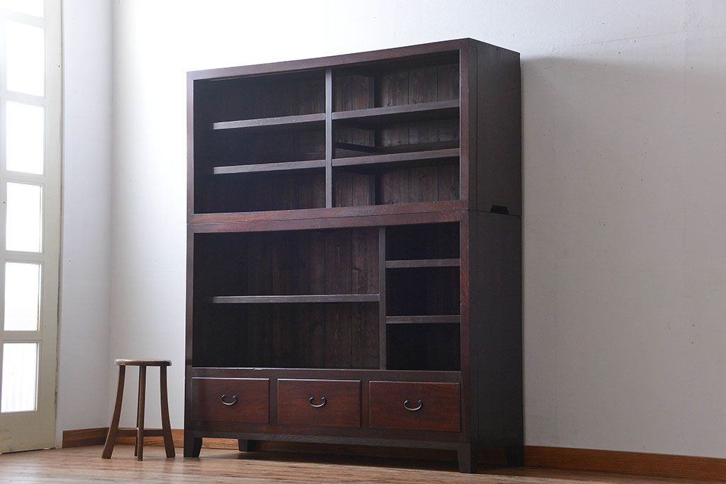 アンティーク家具　アンティーク　古い木製の脚付き重ね飾り棚