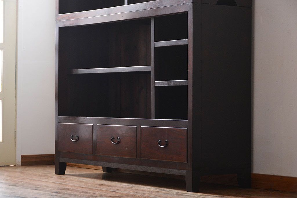 アンティーク家具　アンティーク　古い木製の脚付き重ね飾り棚