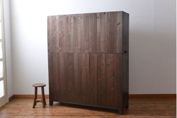 アンティーク家具　アンティーク　古い木製の脚付き重ね飾り棚