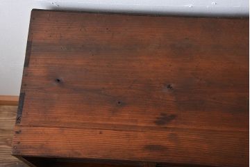 アンティーク家具　アンティーク　ガラス引き戸付き和風な収納棚