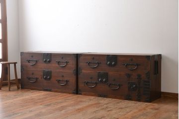 アンティーク家具　古民具・骨董　前面桐材の二本松箪笥(桐箪笥、桐たんす)