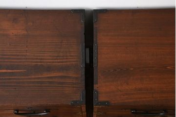 アンティーク家具　古民具・骨董　前面桐材の二本松箪笥(桐箪笥、桐たんす)