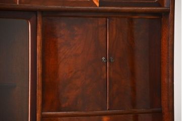 アンティーク家具　古民具・骨董　前面桑材張りの上質な茶箪笥