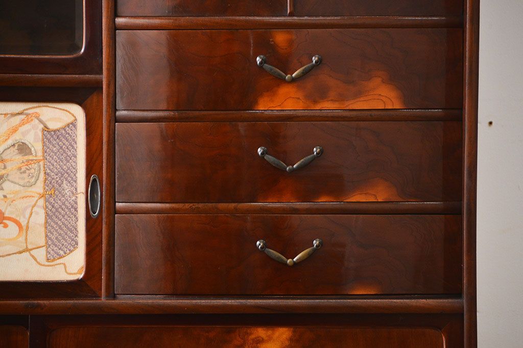 アンティーク家具　古民具・骨董　前面桑材張りの上質な茶箪笥