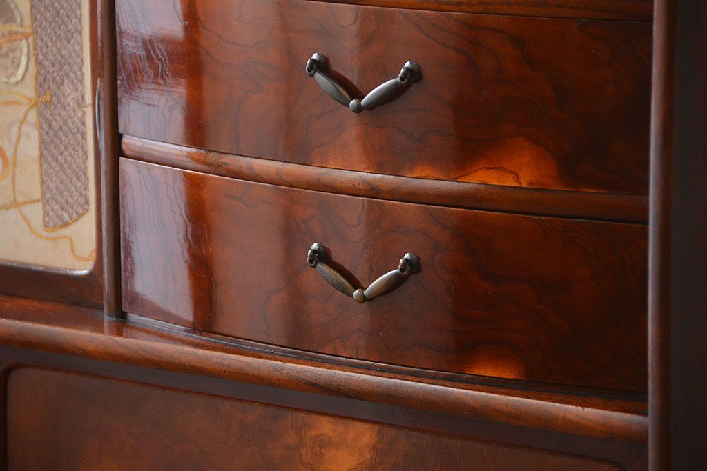 アンティーク家具　古民具・骨董　前面桑材張りの上質な茶箪笥