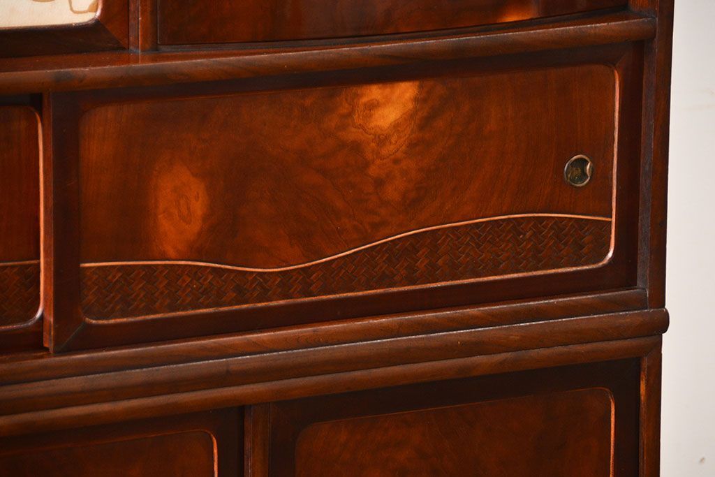 アンティーク家具　古民具・骨董　前面桑材張りの上質な茶箪笥