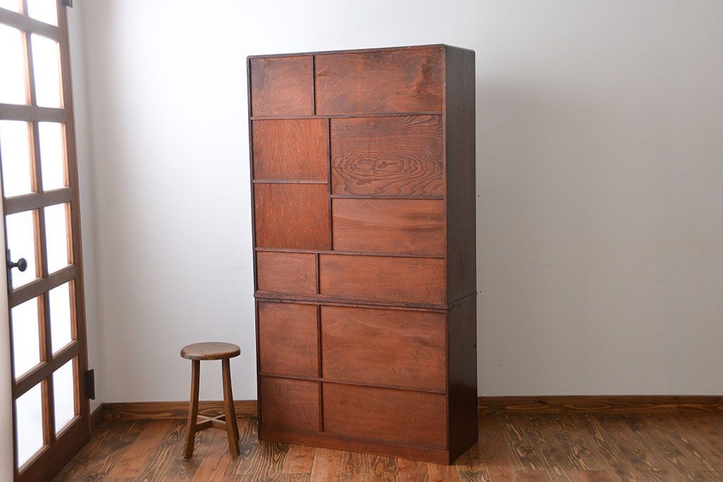 アンティーク家具　古民具・骨董　前面桑材張りの上質な茶箪笥