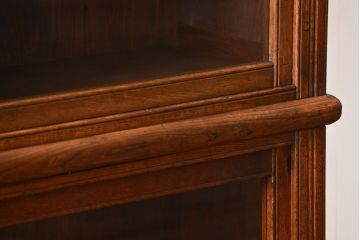 アンティーク家具　大正ロマン　ガラス引き戸付き古い木製の大きな収納棚
