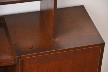 レトロ家具　昭和レトロ　古い木製の飾り棚付き収納棚